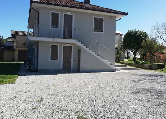 Casa Nonna Lina アパート モンフォルテ・ダルバ