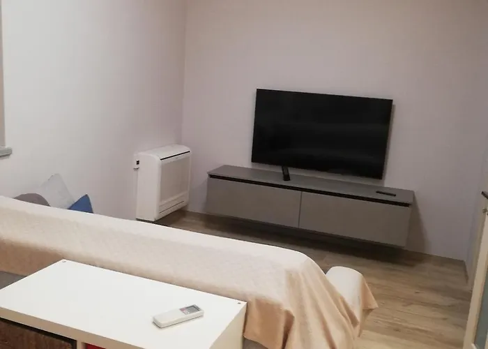 Casa Nonna Lina Monforte dʼAlba